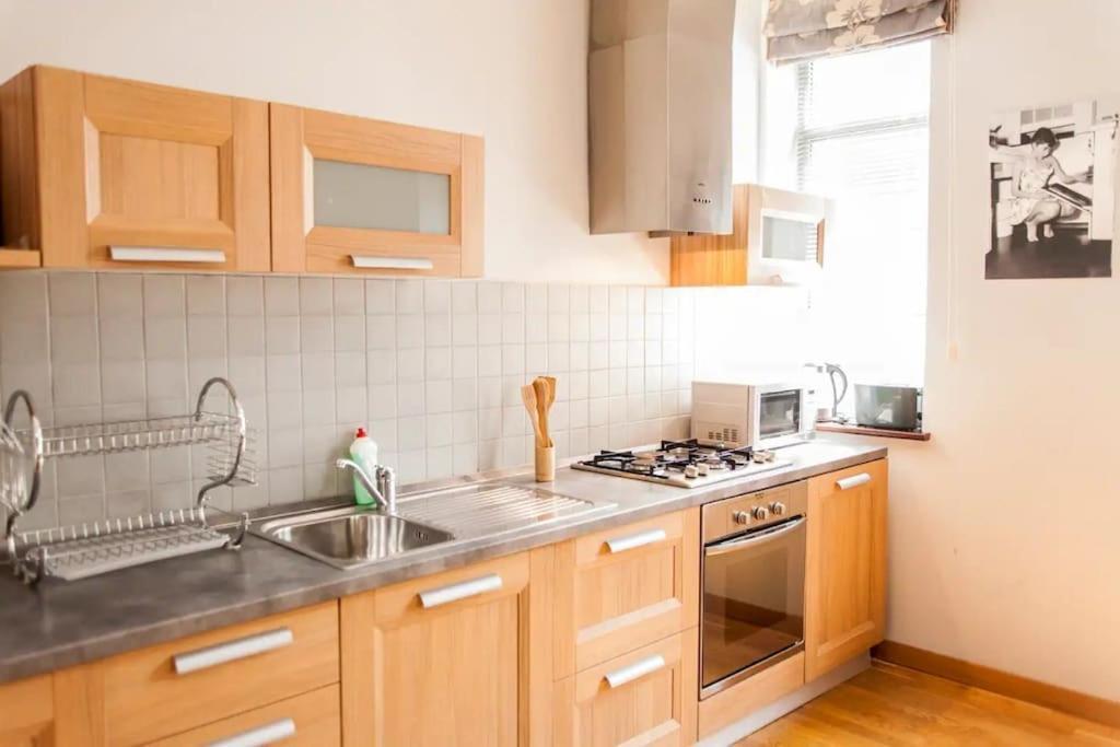 City Center 2Bdr Apartment Near Rustaveli Av. Tbilisi Zewnętrze zdjęcie