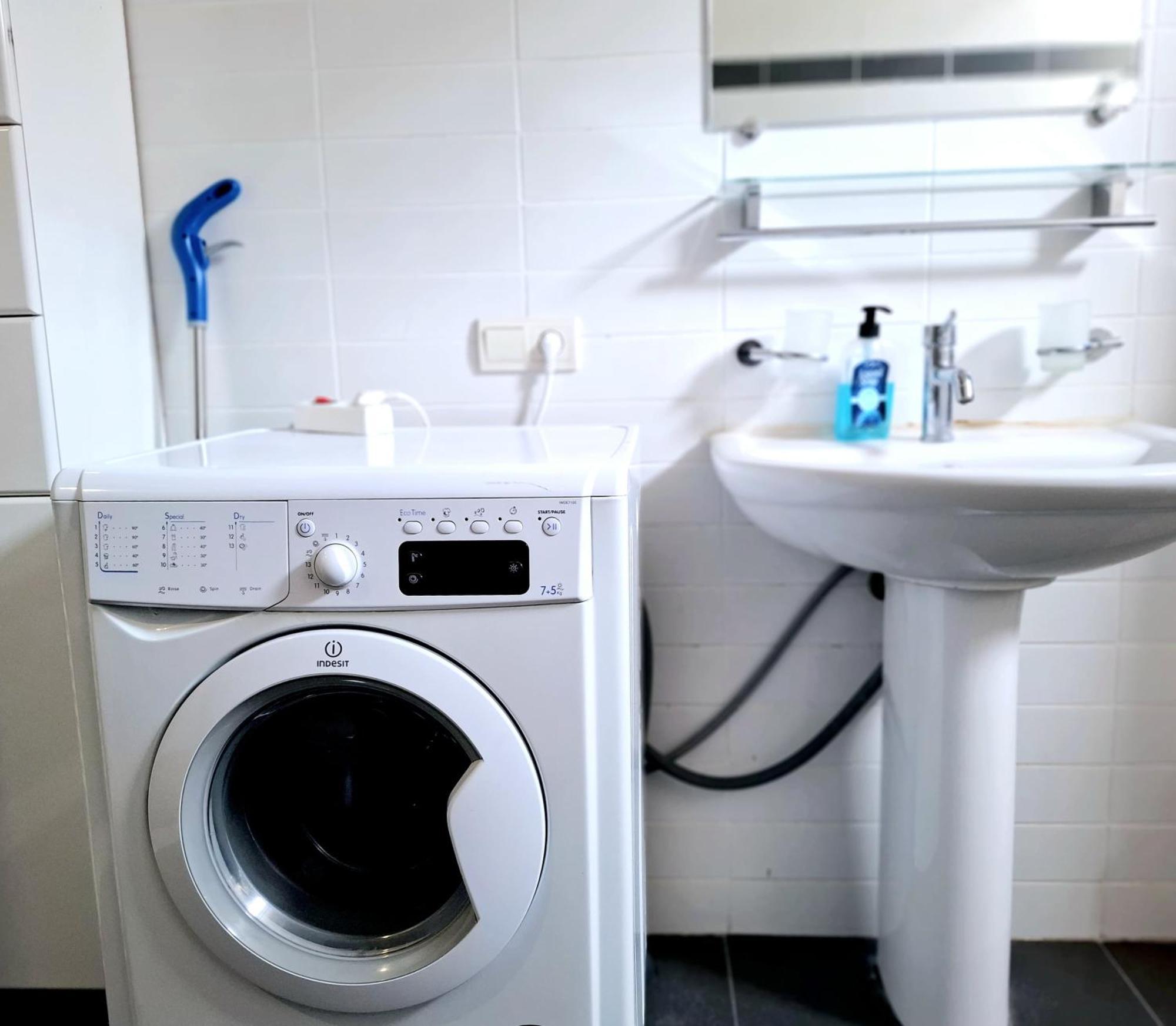 City Center 2Bdr Apartment Near Rustaveli Av. Tbilisi Zewnętrze zdjęcie